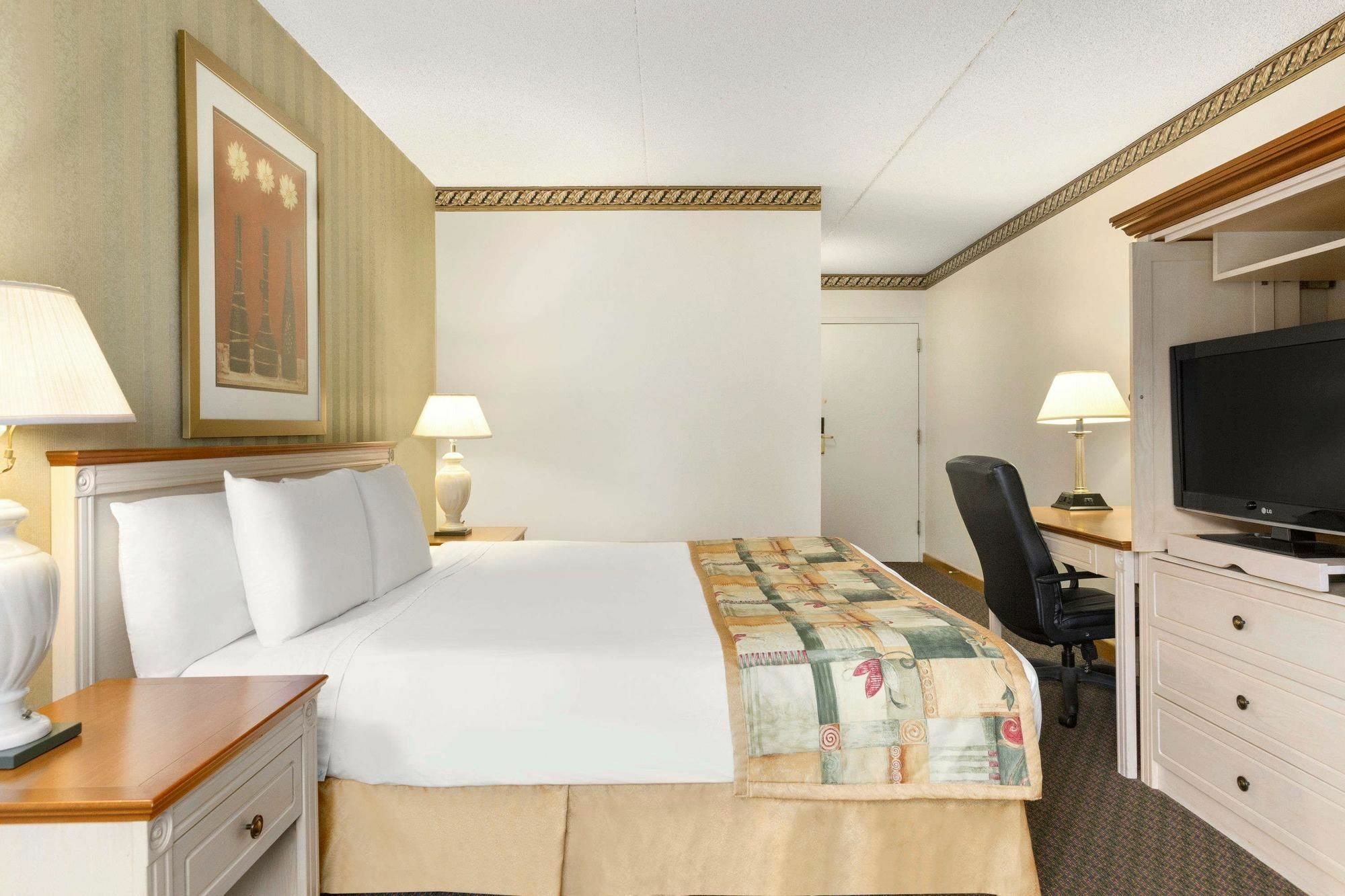 Travelodge By Wyndham Owen Sound On Eksteriør bilde